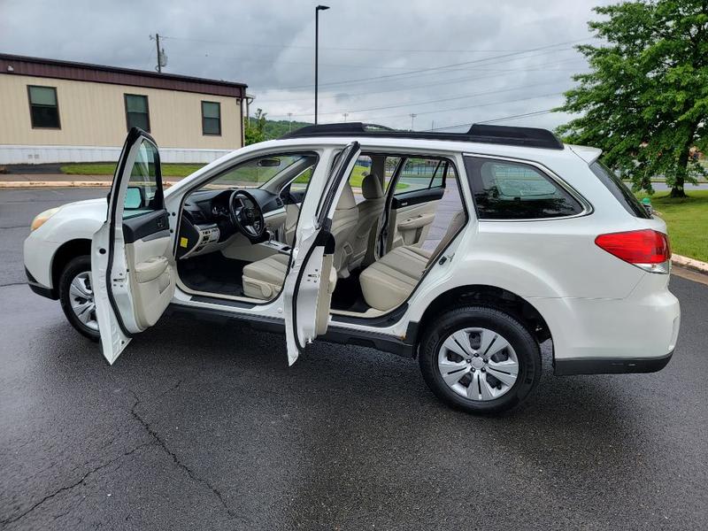 SUBARU OUTBACK 2011 price $8,495