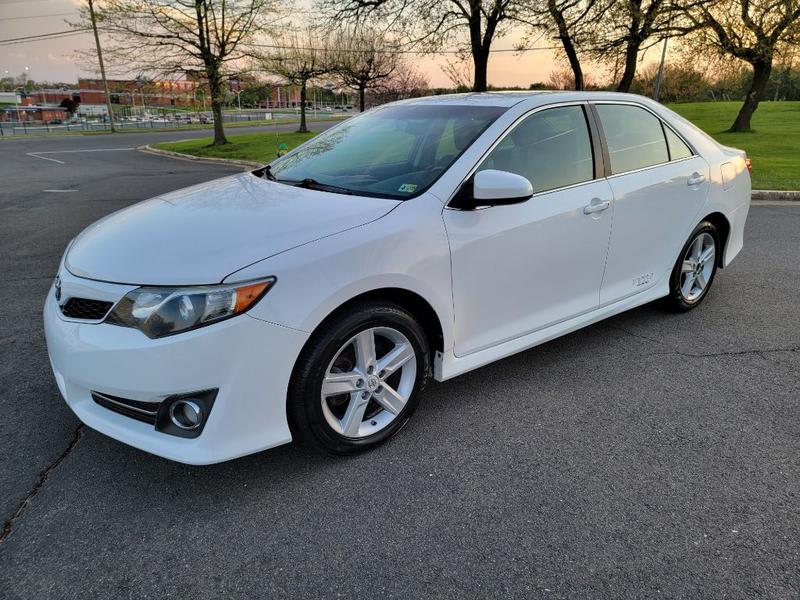 TOYOTA CAMRY 2012 price $9,495