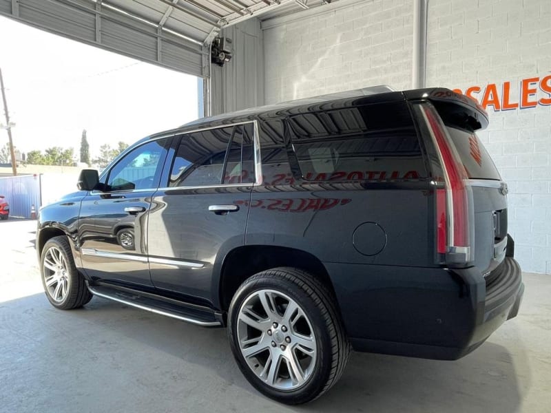 Cadillac Escalade 2017 price $37,995