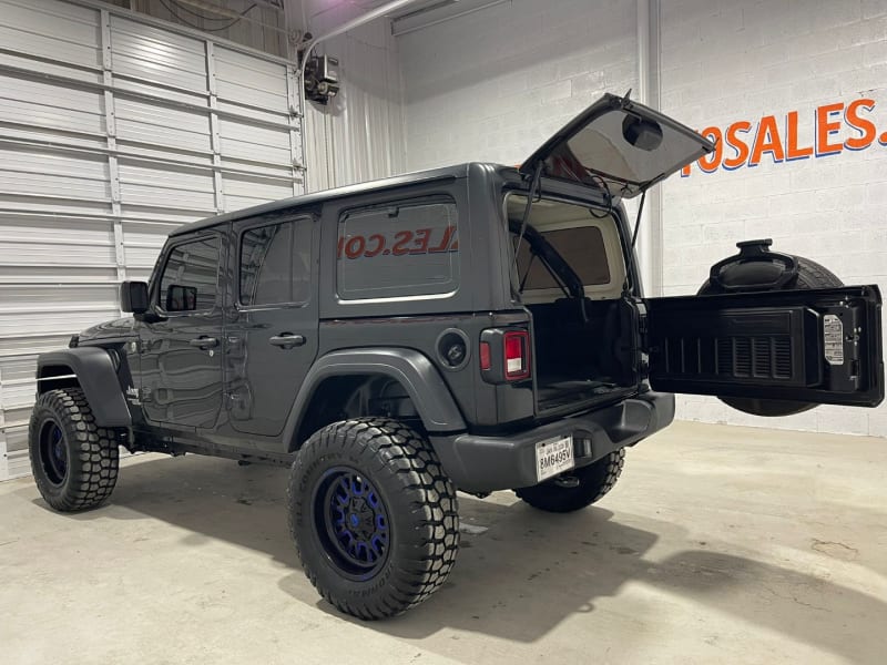 Jeep Wrangler Unlimited 2018 price $29,995