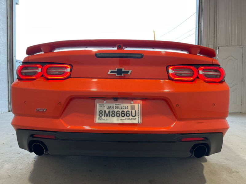 Chevrolet Camaro 2019 price $29,995