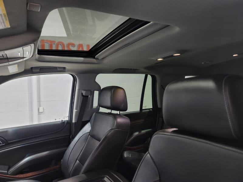 GMC Yukon 2019 price $33,995