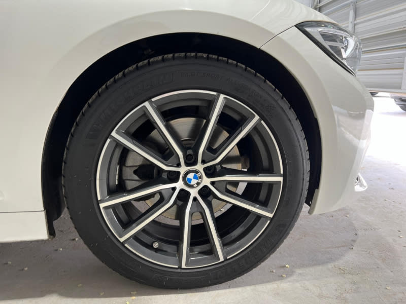 BMW 3-Series 2019 price $28,995