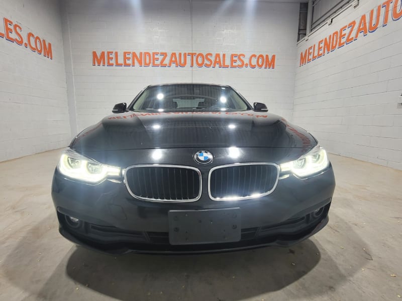 BMW 3-Series 2018 price $18,995