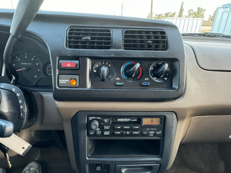 Nissan Frontier 2WD 2000 price $13,995