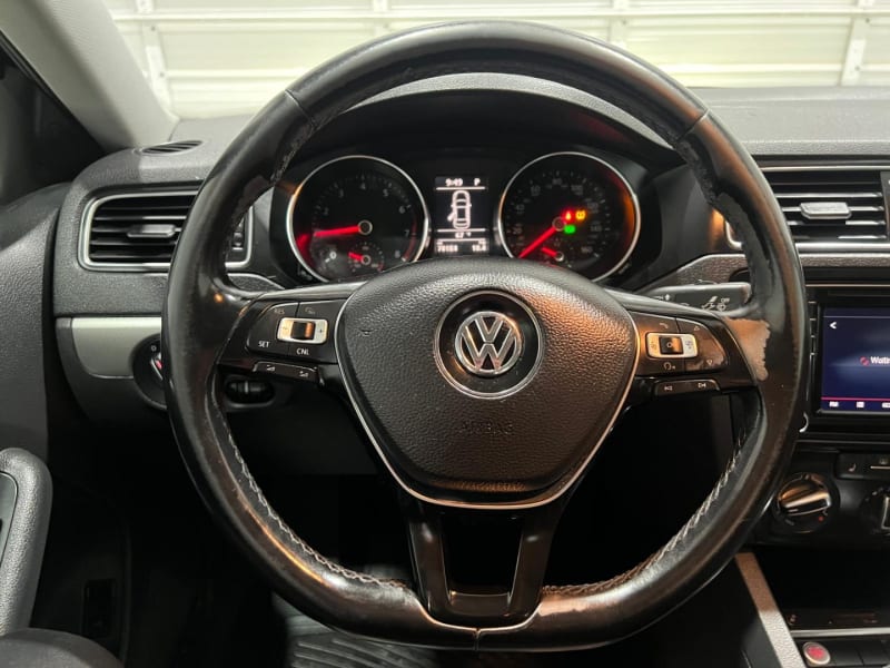 Volkswagen Jetta 2017 price $16,995