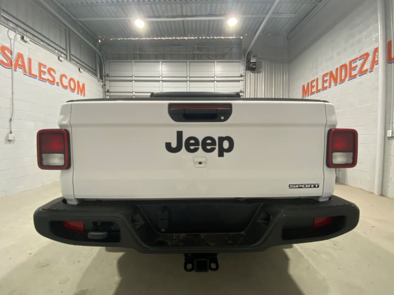 Jeep Gladiator 2020 price $35,995