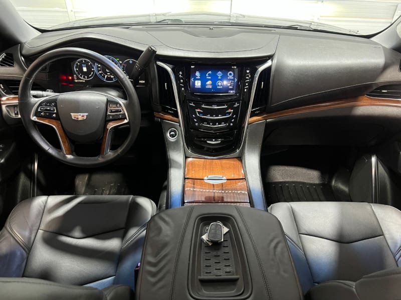 Cadillac Escalade 2015 price $31,995