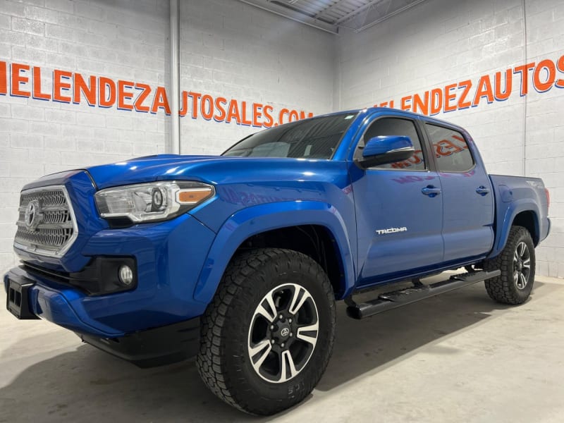 Toyota Tacoma 2016 price $29,995