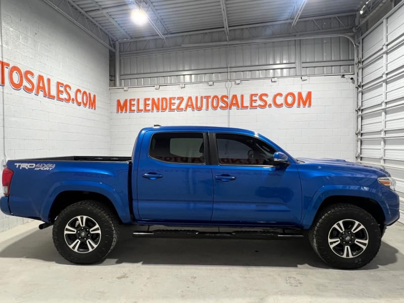 Toyota Tacoma 2016 price $29,995