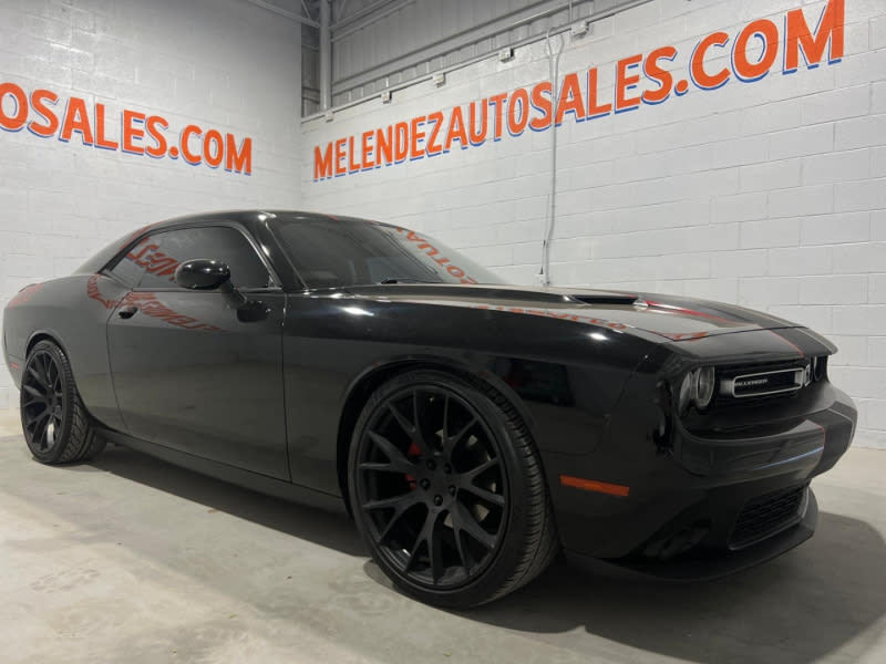 Dodge Challenger 2015 price $17,995