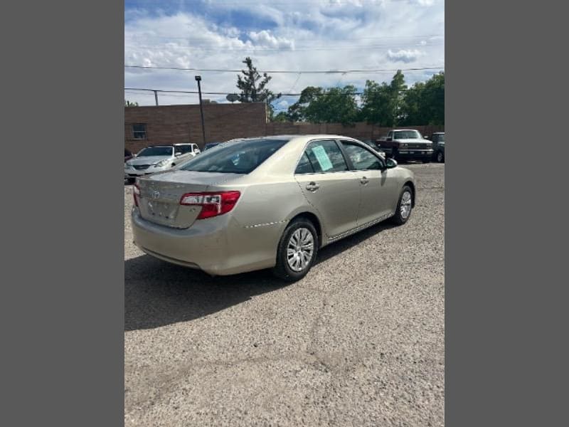 Toyota Camry 2013 price $9,555