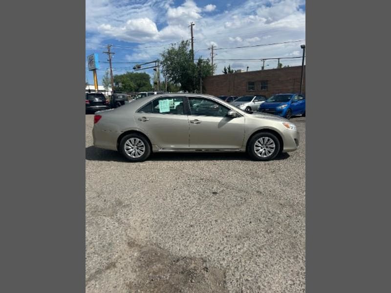 Toyota Camry 2013 price $9,555