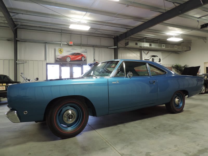 Plymouth HEMI Road Runner 1968 price $164,980