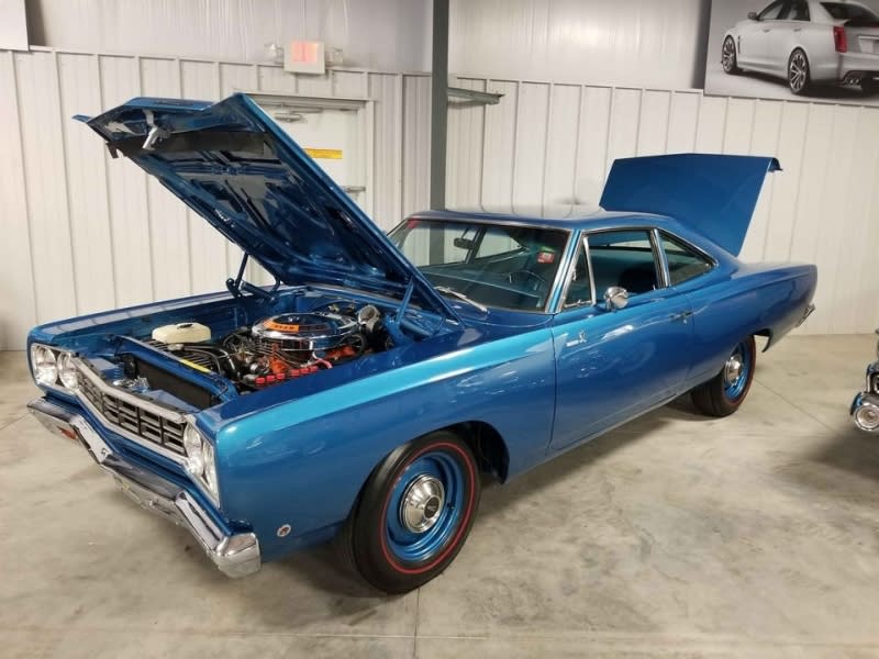 Plymouth HEMI Road Runner 1968 price $164,980