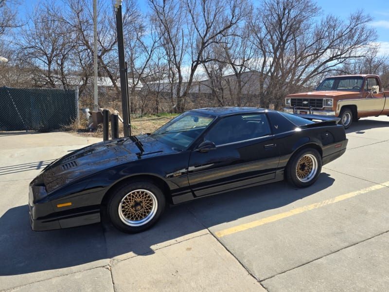 Pontiac Firebird 1987 price $23,980