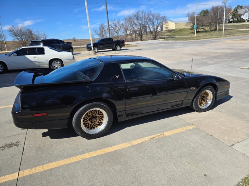 Pontiac Firebird 1987 price $23,980