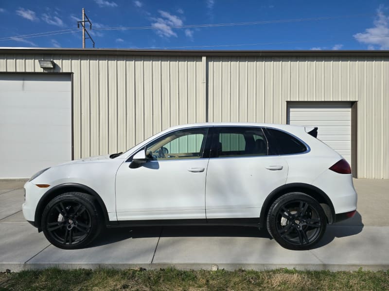 Porsche Cayenne 2013 price $16,980