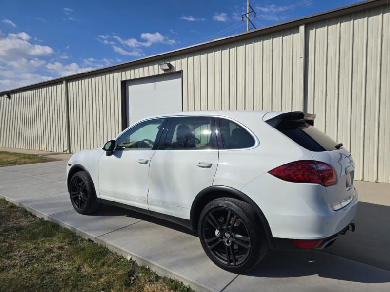 Porsche Cayenne 2013 price $16,980