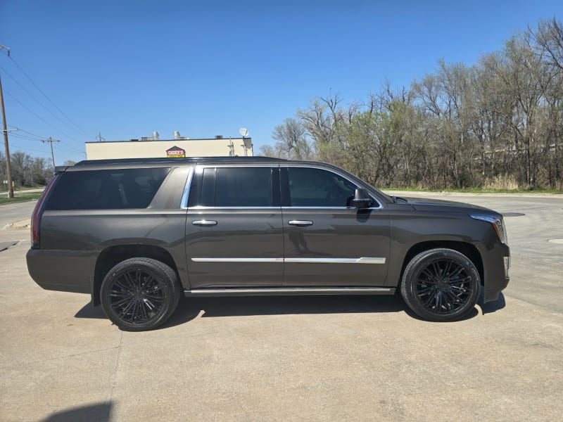 Cadillac Escalade ESV 2020 price $45,980