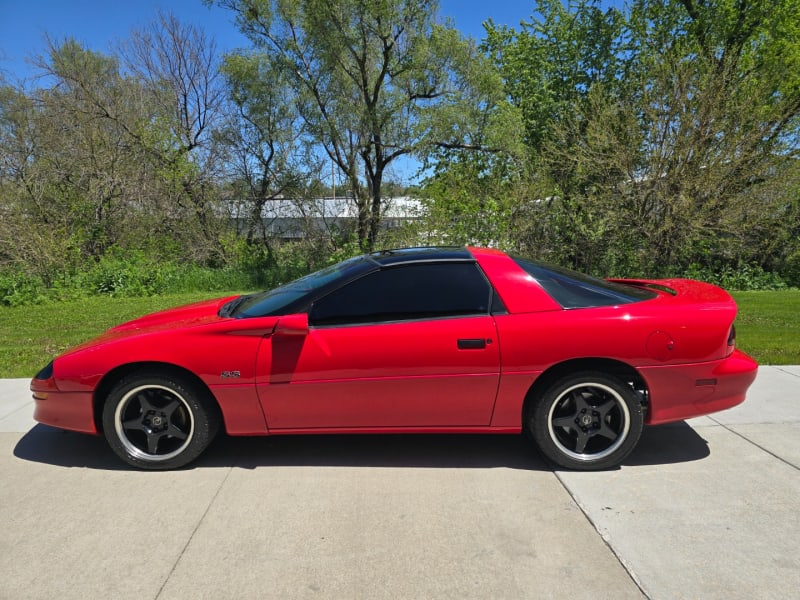 Chevrolet Camaro 1996 price $16,980