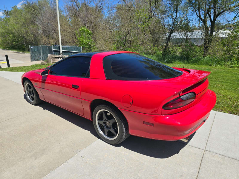 Chevrolet Camaro 1996 price $16,980