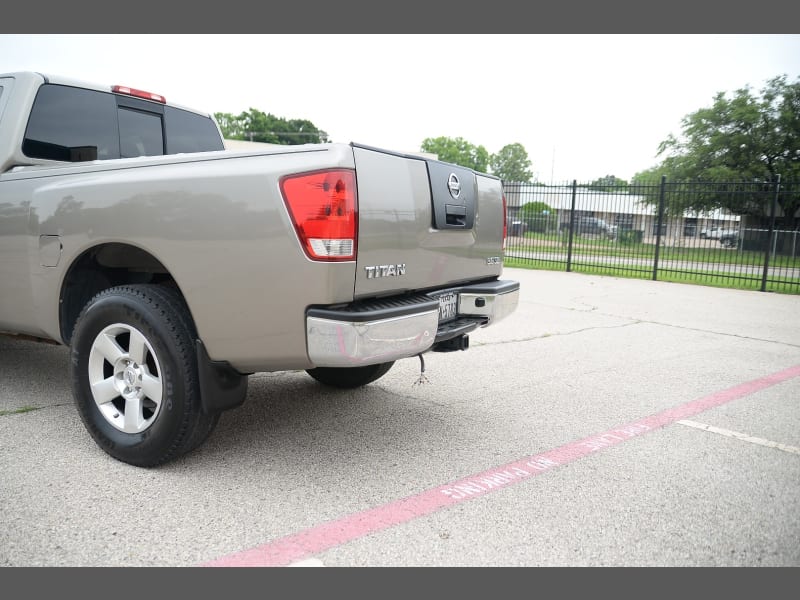 Nissan Titan 2007 price $6,995