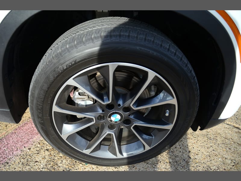 BMW X5 2018 price $27,984