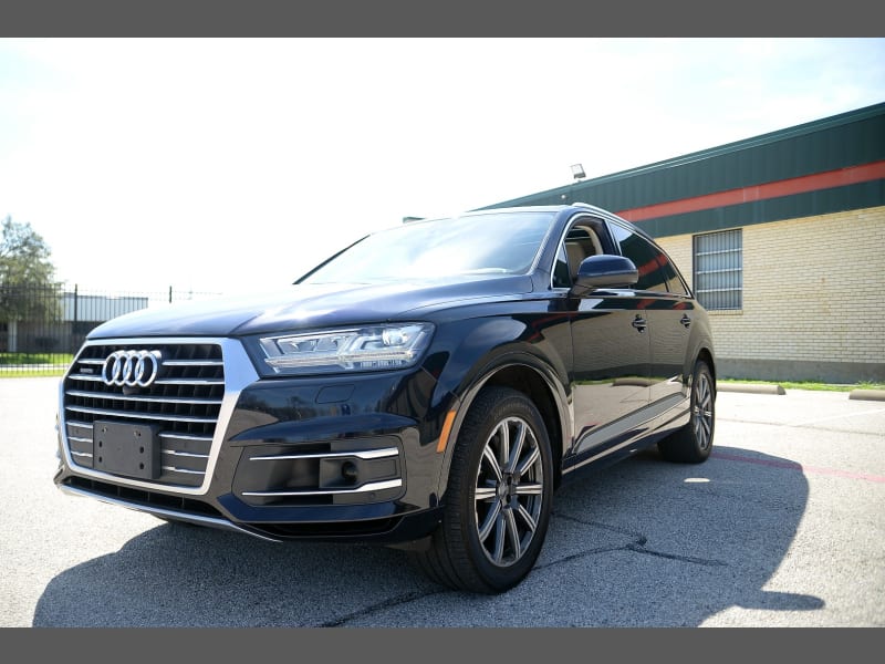 Audi Q7 2017 price $24,995