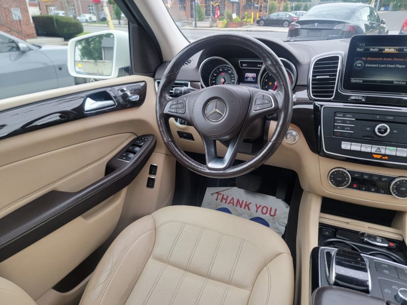 Mercedes-Benz GLS 2017 price $29,999