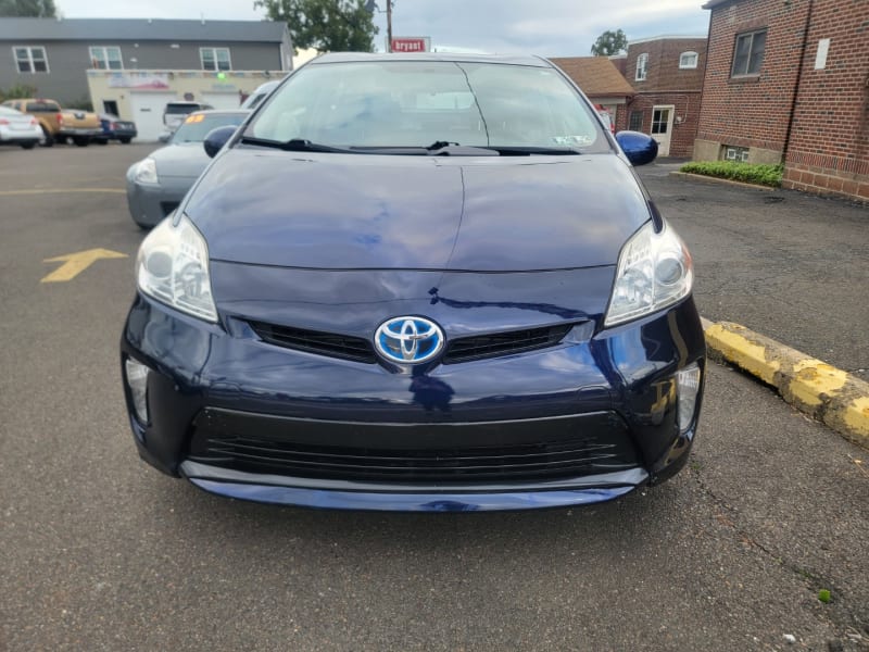 Toyota Prius 2013 price $9,499