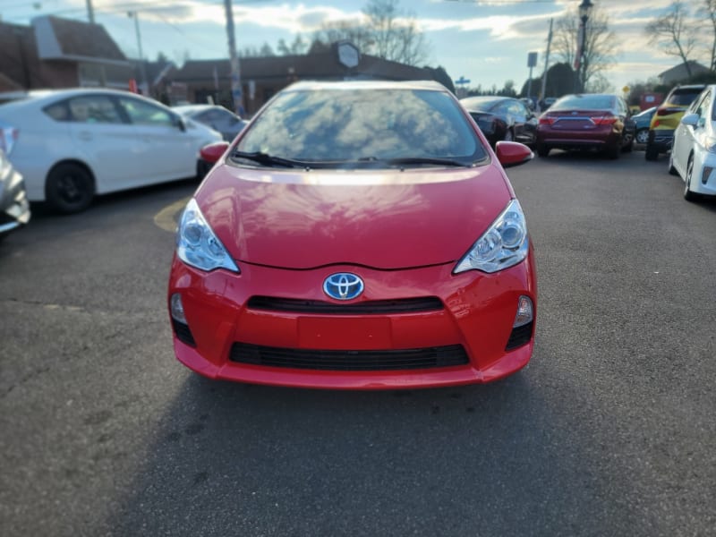 Toyota Prius c 2013 price $9,499