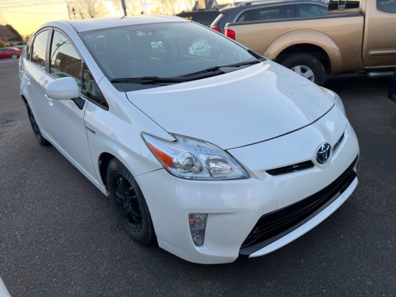 Toyota Prius 2012 price $10,499