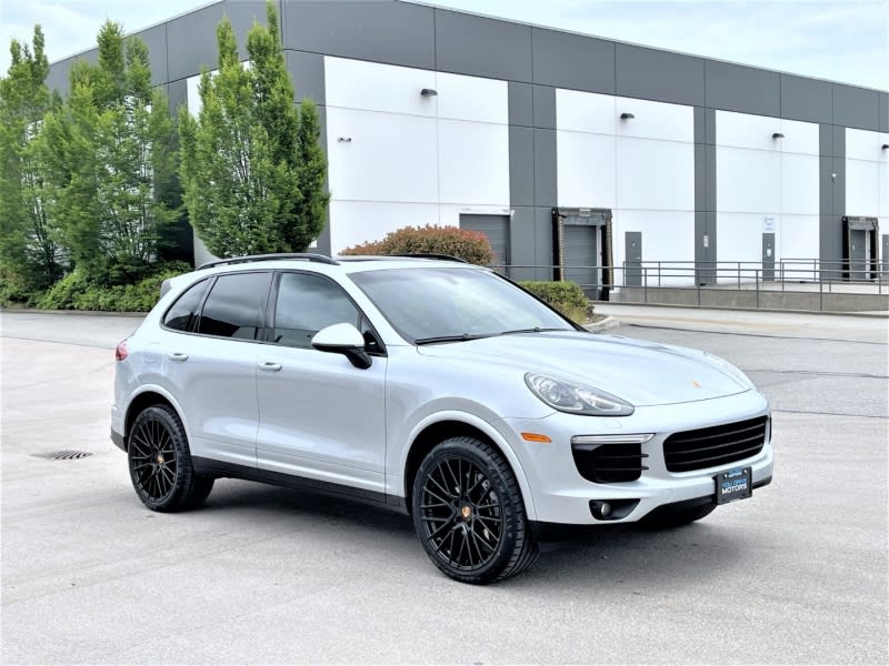 Porsche Cayenne 2017 price $33,900