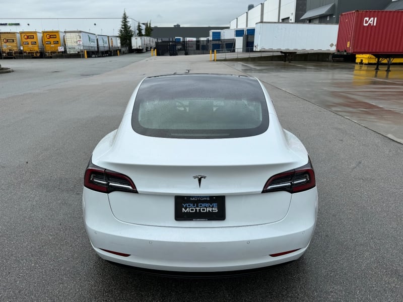 Tesla Model 3 2019 price $31,900