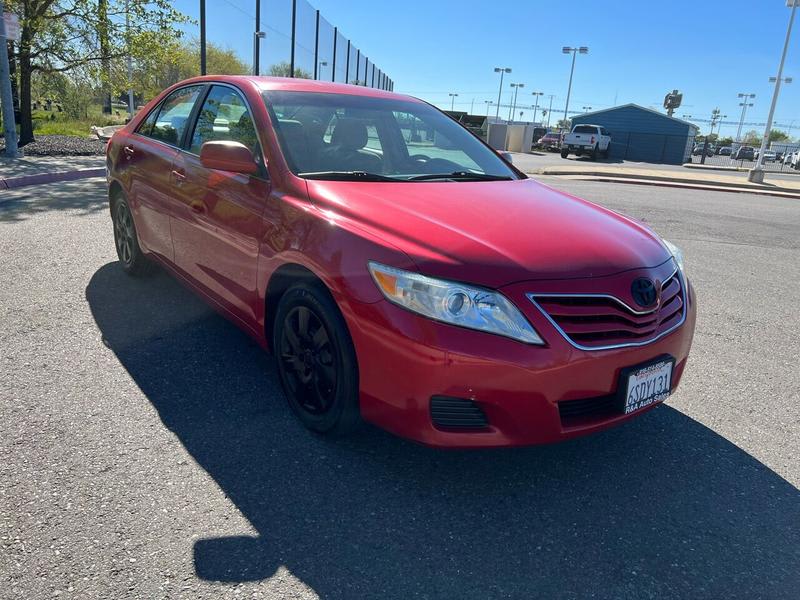 Toyota Camry 2011 price $11,995