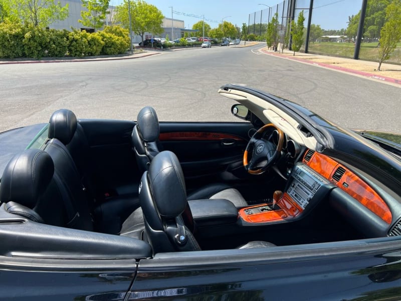 Lexus SC 430 2002 price $12,995