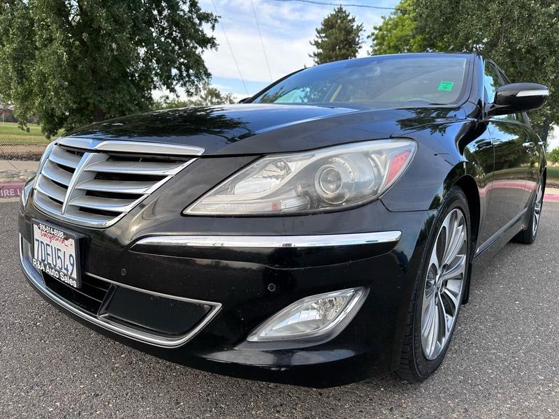 Hyundai Genesis 2014 price $12,995