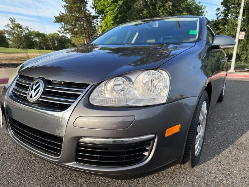 Volkswagen Jetta 2009 price $6,995