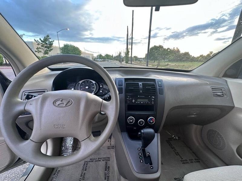 Hyundai Tucson 2007 price $7,250