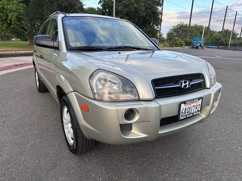 Hyundai Tucson 2007 price $7,250