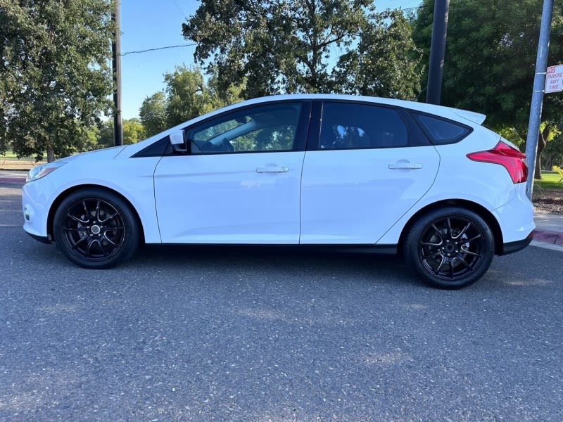 Ford Focus 2012 price $7,250