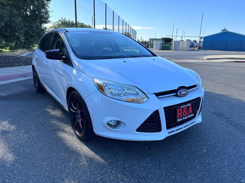 Ford Focus 2012 price $7,250