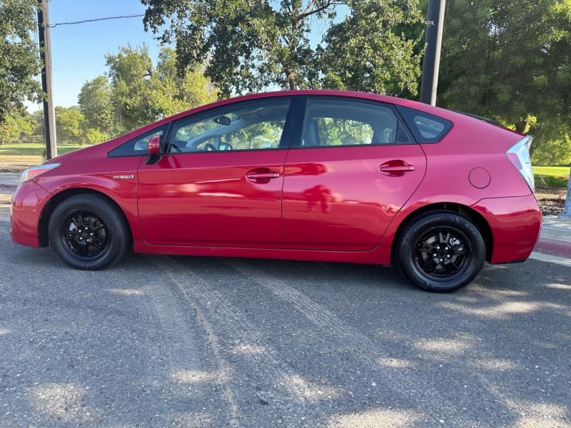 Toyota Prius 2012 price $13,850