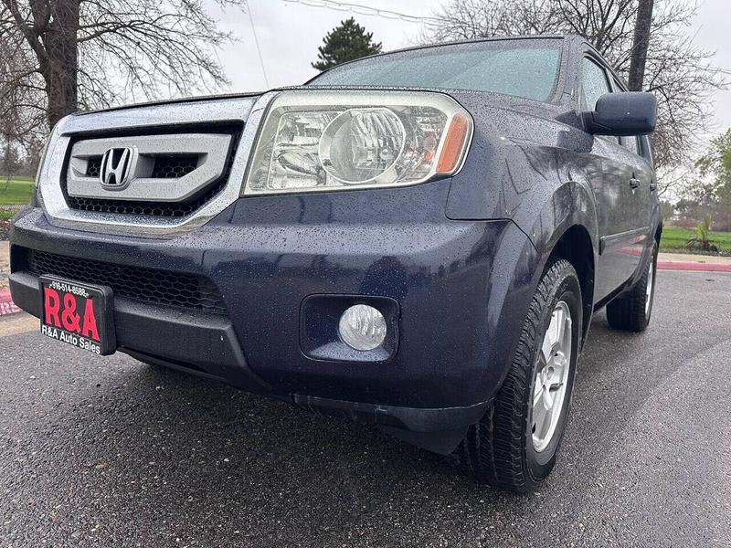 Honda Pilot 2011 price $11,995