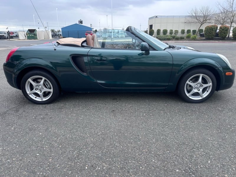 Toyota MR2 Spyder 2002 price $13,795