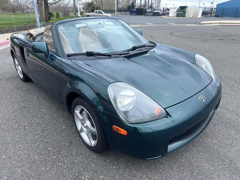 Toyota MR2 Spyder 2002 price $13,795