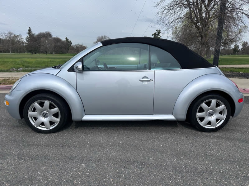 Volkswagen New Beetle Convertible 2003 price $9,295