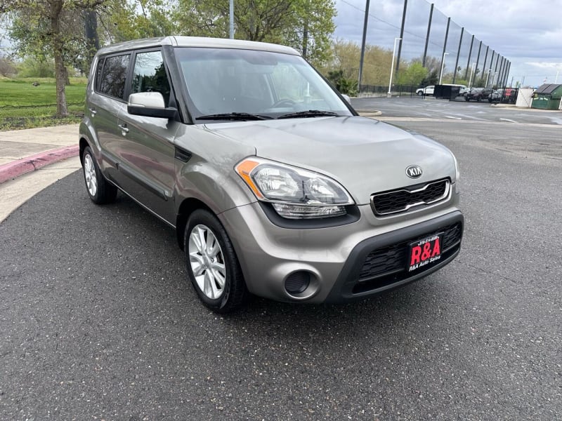 Kia Soul 2013 price $7,995