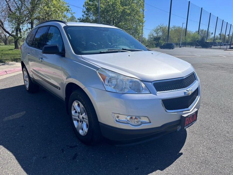 Chevrolet Traverse 2010 price $7,995